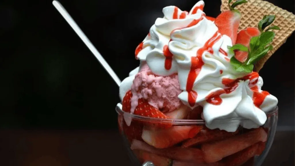 Shatterproof glass containers for ice cream storage