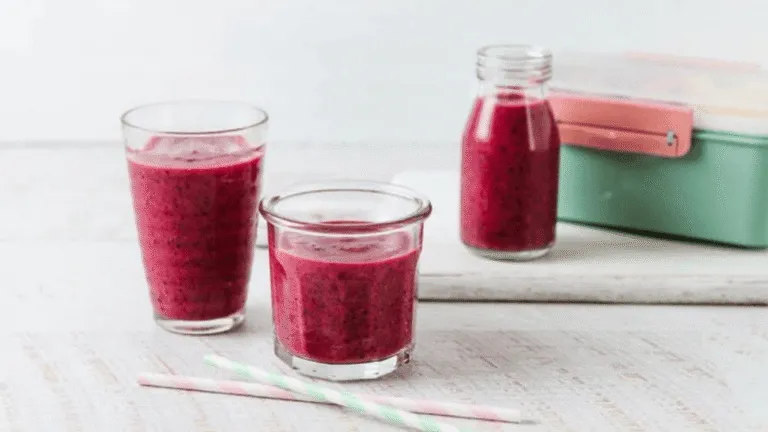 Beetroot and Berry Blitz: A Nutritious Power Smoothie 1 Beetroot and Berry Blitz