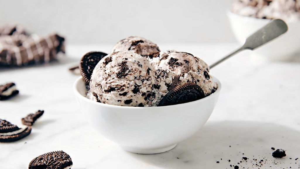 delicious cookies and cream ice cream