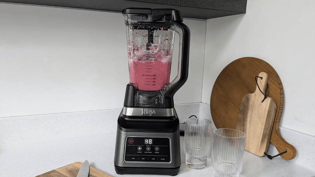 smoothie blender