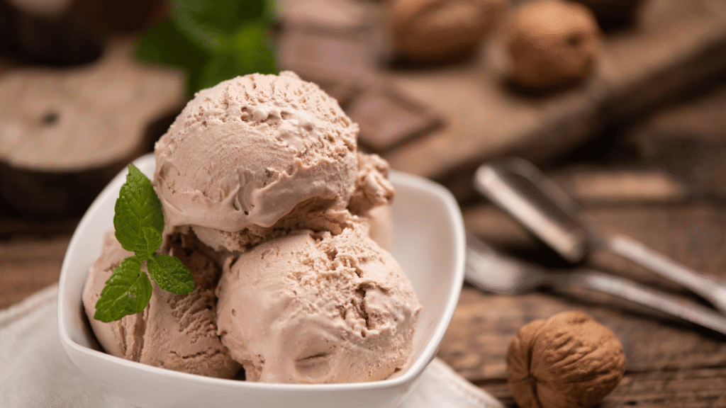 Ice Cream with Almond Milk Innovative Flavor Variations and Mix-In Ideas
