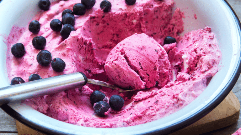 Banana Berry Ice Cream Recipe - Delicious & Creamy 1 Banana Berry Ice Cream Recipe